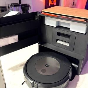 Advanced Robot Vacuum with Charging Station - Black and Gray